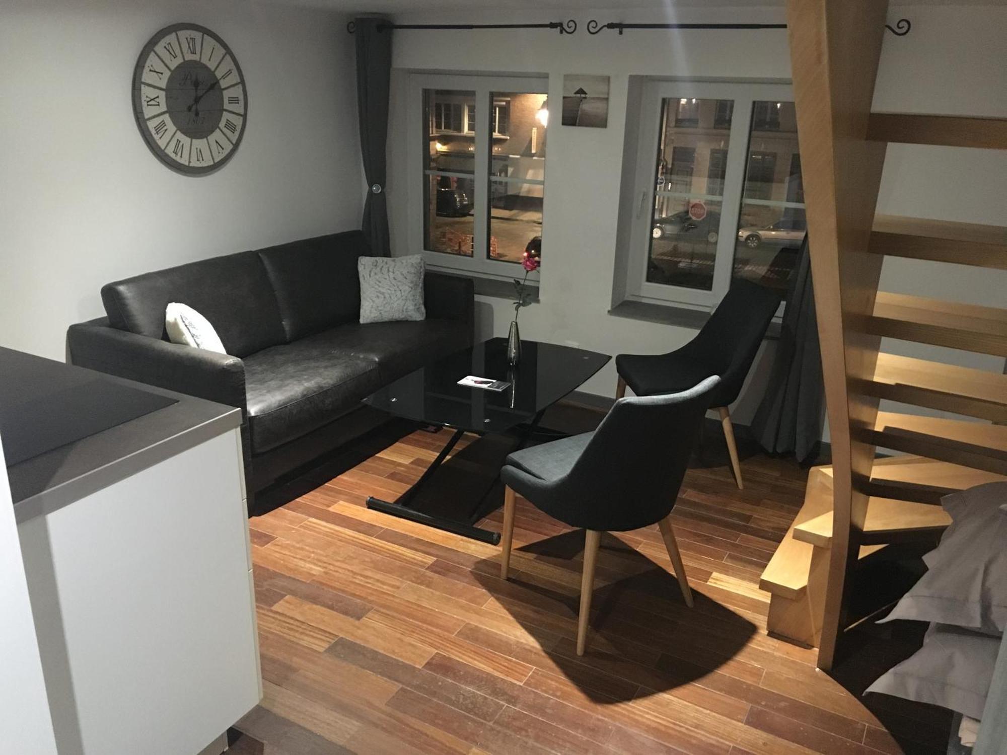 ליל Little Plaza Appart'Hotel מראה חיצוני תמונה