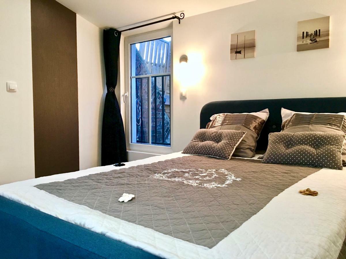 ליל Little Plaza Appart'Hotel מראה חיצוני תמונה