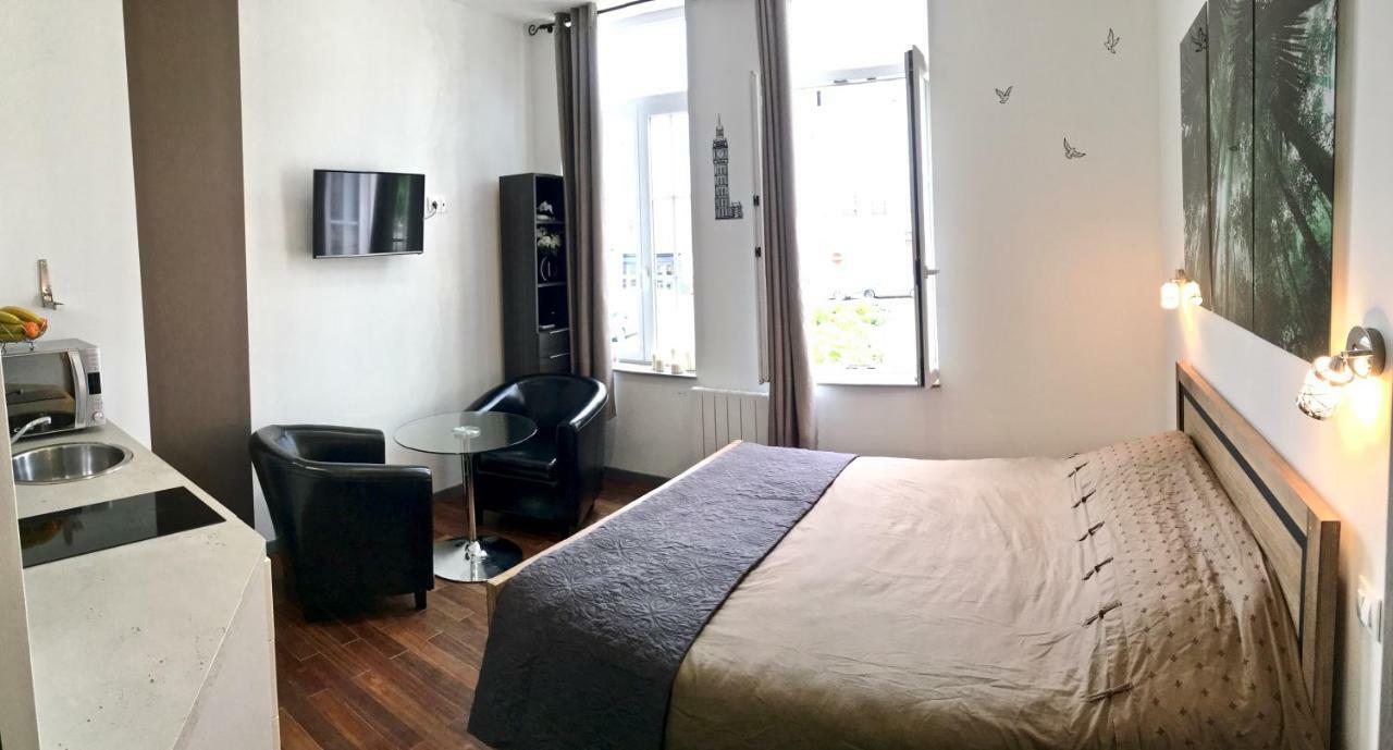 ליל Little Plaza Appart'Hotel מראה חיצוני תמונה